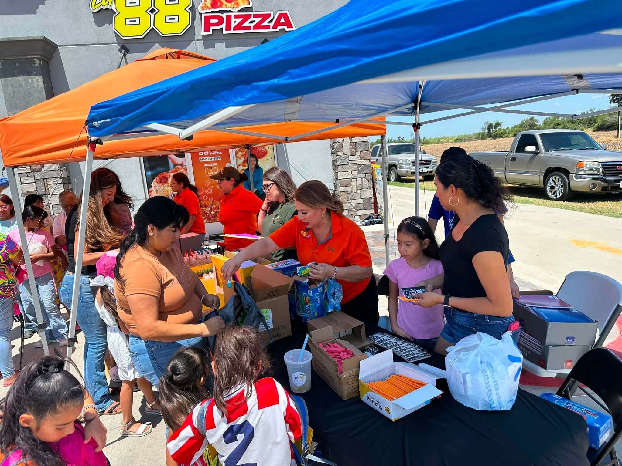 Families and kids at La 88 Pizza community event